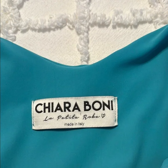 Chiara Boni Elegant Teal Dress with Ruffle Detail and 3/4 Sleeves - Picture 4 of 5